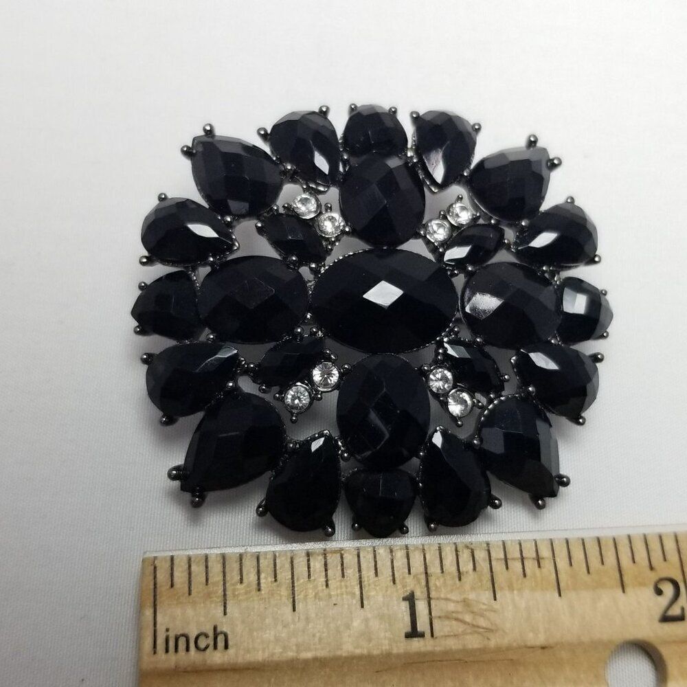 Vintage Liz Claiborne Black Rhinestone Cluster Brooch, Signed, Sparkle, Estate - Picture 5 of 7